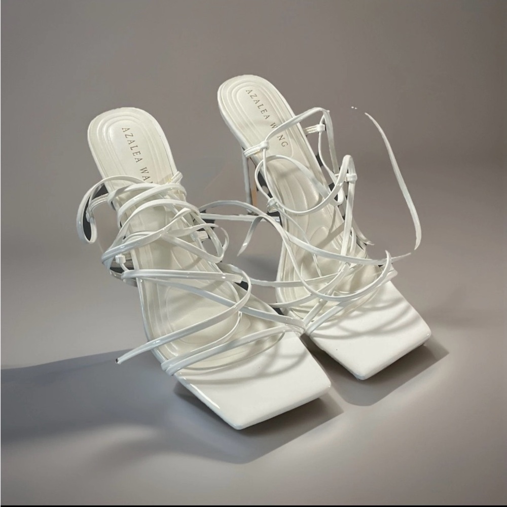 Azalea Wang Women’s White Strappy Lace-Up Stiletto Heels-Size 7 ~ 3½″ Heel